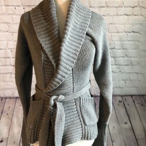 Super cute express sweater!